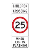CHILDREN CROSSING (25 km/h) WHEN LIGHTS FLASHING R3-4A